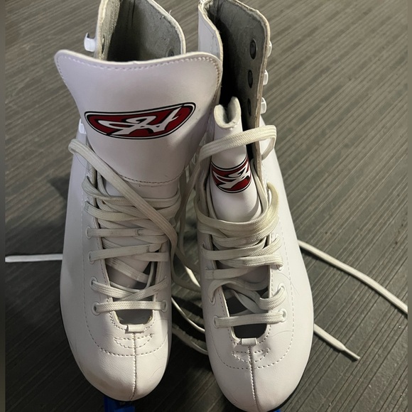 Hespeler White Ice Skates - Picture 4 of 4